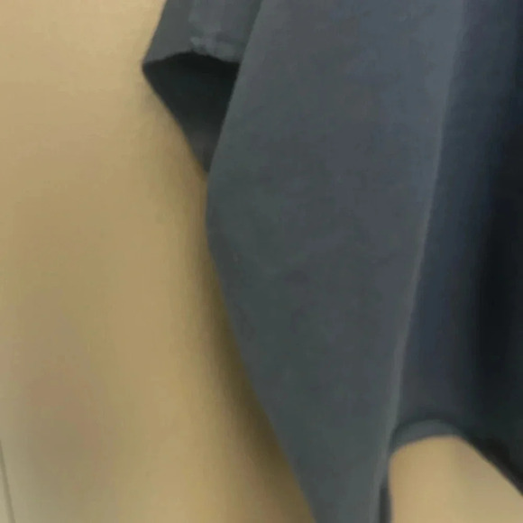 Project Rock Under Armour XL short sleeved hoodie NWT - Picture 5 of 7